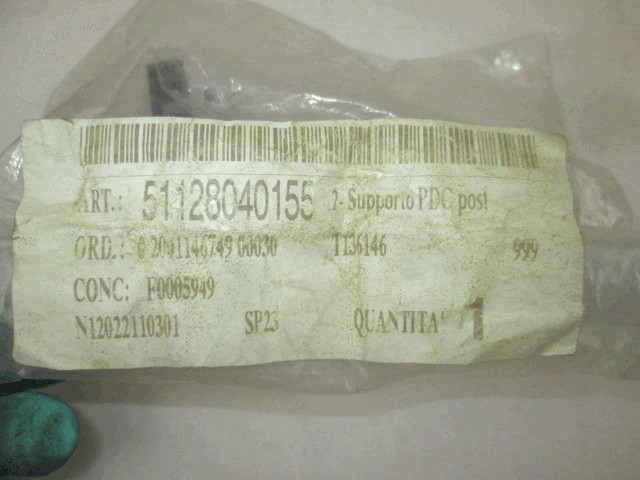 PI?CES ACCOL?ES PARE-CHOCS ARRI?RE OEM N. 51128040155 PI?CES DE VOITURE D'OCCASION BMW SERIE 3 BER/SW/COUPE/CABRIO E90/E91/E92/E93 (2005 - 08/2008) DIESEL D?PLACEMENT. 20 ANN?E 2005