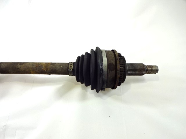 ARBRE DE SORTIE GAUCHE ARRIERE OEM N. LR072063 PI?CES DE VOITURE D'OCCASION LAND ROVER RANGE ROVER SPORT (2005 - 2010) DIESEL D?PLACEMENT. 27 ANN?E 2008