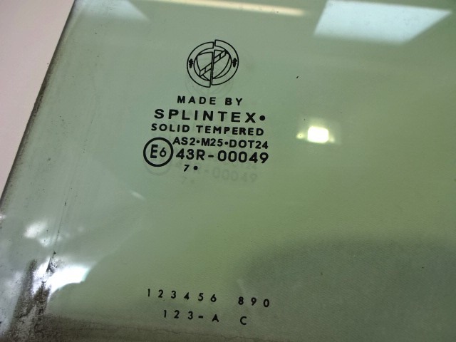 GLACE DE PORTE, VERRE TEINT? AR GAUCHE OEM N. 51754303 PI?CES DE VOITURE D'OCCASION LANCIA MUSA MK2 350 (09/2007 - 8/2013) DIESEL D?PLACEMENT. 13 ANN?E 2008