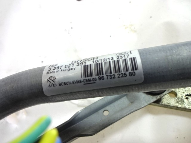 MOTEUR D'ESSUIE-GLACE OEM N. 0390241540 3397021391 9673222580 PI?CES DE VOITURE D'OCCASION PEUGEOT 208 4A 4C (DAL 2012) DIESEL D?PLACEMENT. 14 ANN?E 2014