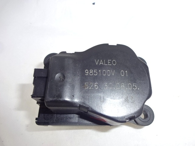 PIECES LEVIER DE REGLAGE DE CLIMATISEUR OEM N. 985100V PI?CES DE VOITURE D'OCCASION FIAT CROMA (2005 - 10/2007)  DIESEL D?PLACEMENT. 24 ANN?E 2007