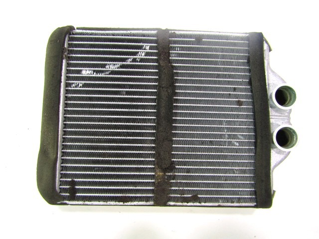 RADIATEUR DE CHAUFFAGE OEM N. 05012691AB PI?CES DE VOITURE D'OCCASION JEEP GRAND CHEROKEE (1999 - 04/2005) DIESEL D?PLACEMENT. 27 ANN?E 2005