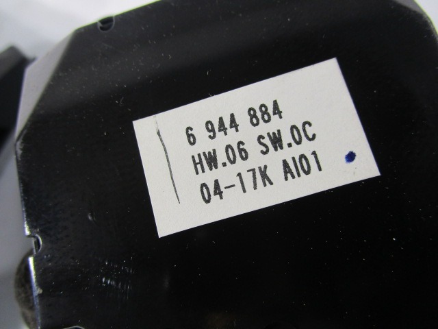 PI?CES D?TACH?ES RADIONAVIGATION OEM N. 65126950813  PI?CES DE VOITURE D'OCCASION BMW SERIE 5 E60 E61 (2003 - 2010) DIESEL D?PLACEMENT. 30 ANN?E 2004