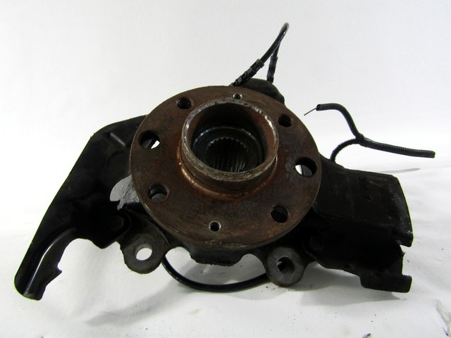 PALIER DE PIVOT GAUCHE / MOYEU DE ROUE ARRI?RE AVEC ROULEMENT AV OEM N. 51776380 PI?CES DE VOITURE D'OCCASION FIAT GRANDE PUNTO 199 (2005 - 2012) DIESEL D?PLACEMENT. 13 ANN?E 2008