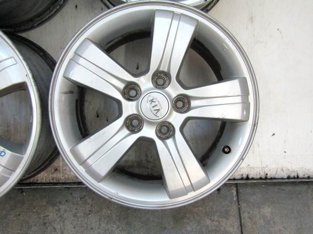 JEU DE ROUES EN ALLIAGE 16'  OEM N. 18502 SET 4 CERCHI IN LEGA PI?CES DE VOITURE D'OCCASION KIA SPORTAGE (2004 - 2010)BENZINA/GPL D?PLACEMENT. 20 ANN?E 2009