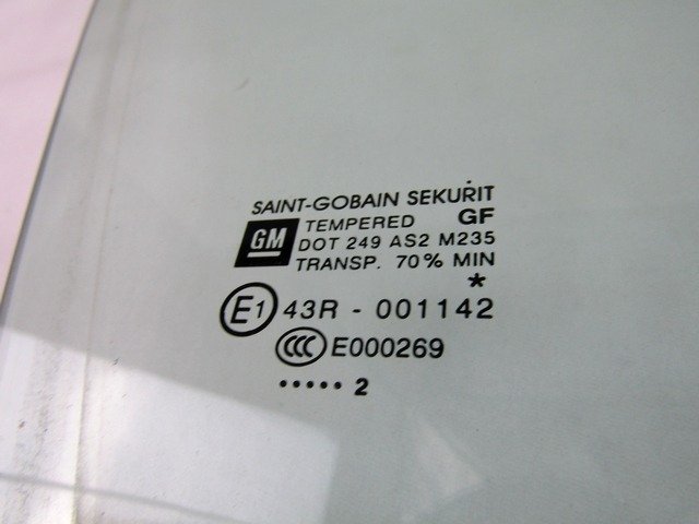 GLACE DE PORTE, AVANT DROIT OEM N. 13188459 PI?CES DE VOITURE D'OCCASION OPEL CORSA D (02/2011 - 2014) BENZINA D?PLACEMENT. 12 ANN?E 2012