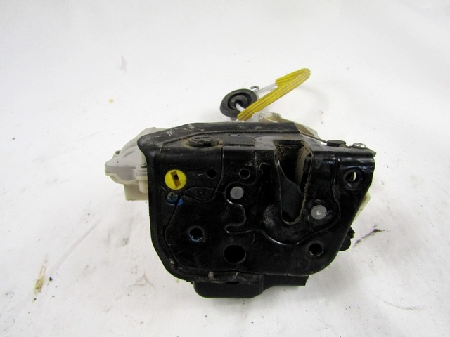 SERRURE CENTRALE PORTE ARRI?RE GAUCHE OEM N. 8E0839015AA PI?CES DE VOITURE D'OCCASION AUDI A4 8EC 8ED 8HE B7 BER/SW/CABRIO (2004 - 2007) DIESEL D?PLACEMENT. 20 ANN?E 2006