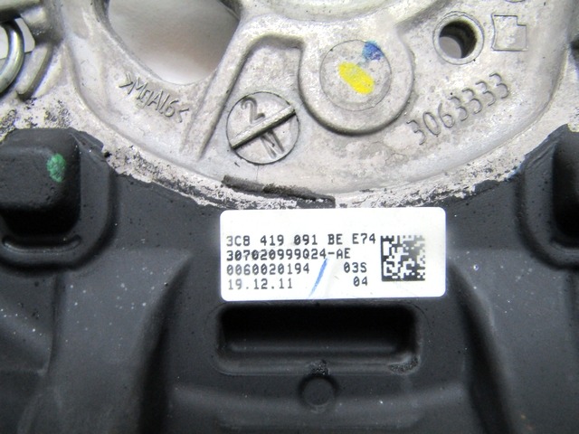 VOLANT DE DIRECTION OEM N. 3C8419091BE PI?CES DE VOITURE D'OCCASION VOLKSWAGEN PASSAT BER/SW (10/2010 - 2015)BENZINA/METANO D?PLACEMENT. 14 ANN?E 2012