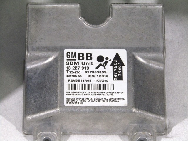 KIT AIRBAG COMPLET OEM N. 19118 KIT AIRBAG COMPLETO PI?CES DE VOITURE D'OCCASION OPEL ASTRA H L48,L08,L35,L67 5P/3P/SW (2004 - 2007) DIESEL D?PLACEMENT. 19 ANN?E 2005