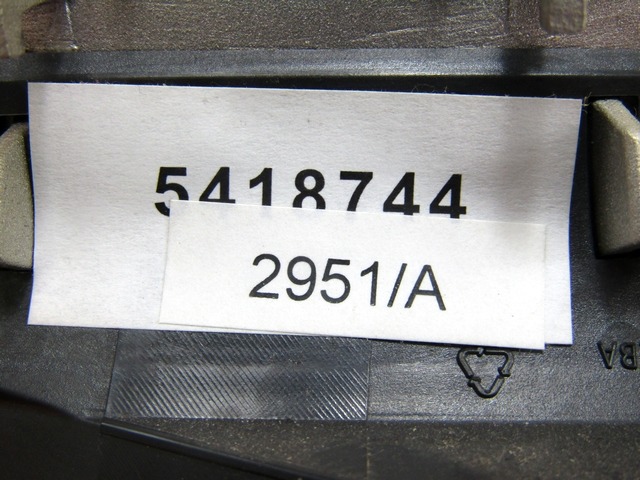 EL?MENTS GARNITURE PORTE  OEM N. A2207270748 PI?CES DE VOITURE D'OCCASION MERCEDES CLASSE S W220 (1998 - 2006)DIESEL D?PLACEMENT. 32 ANN?E 2004