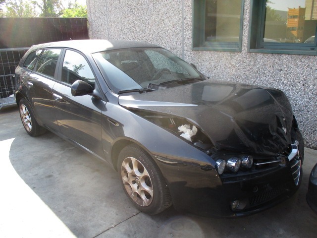 OEM N.  PI?CES DE VOITURE D'OCCASION ALFA ROMEO 159 939 BER/SW (2005 - 2013)  D?PLACEMENT 1,9 DIESEL ANN?E DE CONSTRUCTION 2007