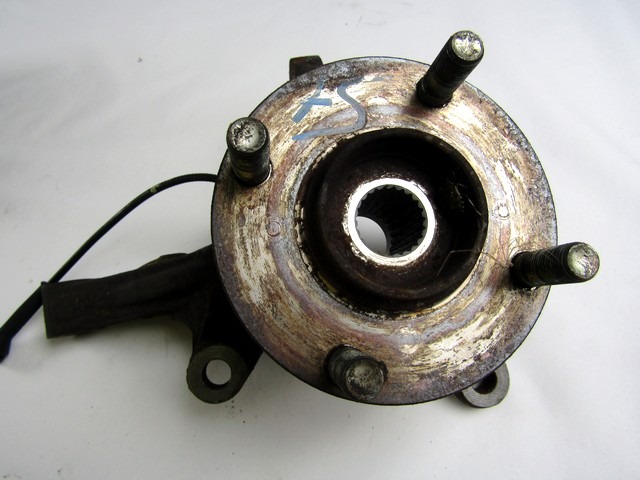 PALIER DE PIVOT GAUCHE / MOYEU DE ROUE ARRI?RE AVEC ROULEMENT AV OEM N. 45151M68K50 PI?CES DE VOITURE D'OCCASION SUZUKI GF-ALTO (2008 - 2014)BENZINA/GPL D?PLACEMENT. 10 ANN?E 2010