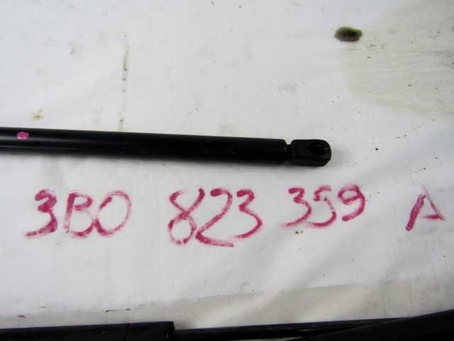 RESSORT PNEUMATIQUE OEM N. 3B0823359A PI?CES DE VOITURE D'OCCASION VOLKSWAGEN PASSAT B5 3B BER/SW (08/1996 - 11/2000)DIESEL D?PLACEMENT. 19 ANN?E 1999