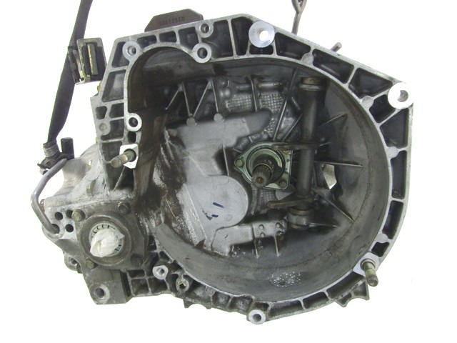 BO?TE DE VITESSES M?CANIQUE OEM N. 46783510 PI?CES DE VOITURE D'OCCASION ALFA ROMEO 156 932 RESTYLING BER/SW (2003 - 2007) DIESEL D?PLACEMENT. 19 ANN?E 2005