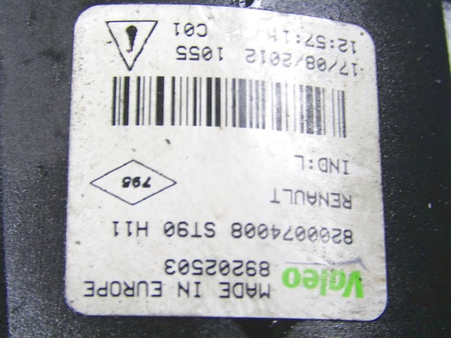 PHARES ANTI-BROUILLARD GAUCHE OEM N. 8200074008 PI?CES DE VOITURE D'OCCASION DACIA LOGAN (2004 - 2013) BENZINA/GPL D?PLACEMENT. 16 ANN?E 2009