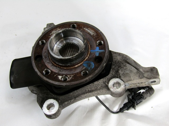 "PALIER DE PIVOT DROIT AVANT / MOYEU DE ROUE ARRI?RE AVEC ROULEMENT AV	 OEM N. 51789814 PI?CES DE VOITURE D'OCCASION FIAT CROMA (11-2007 - 2010) DIESEL D?PLACEMENT. 19 ANN?E 2008"