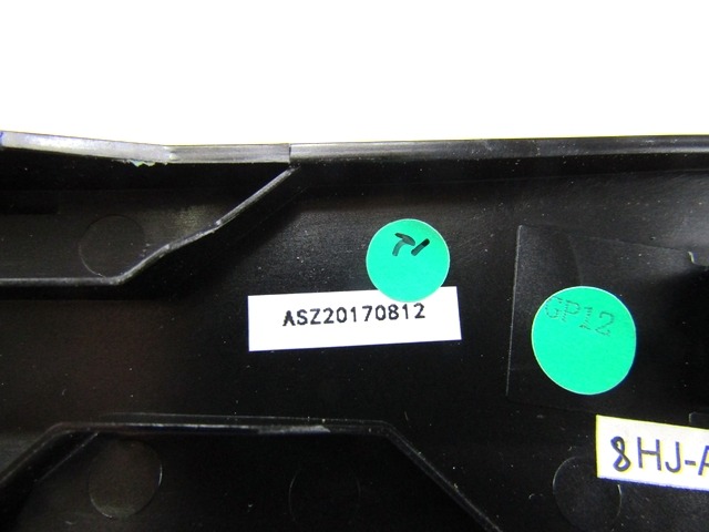 EL?MENTS GARNITURE PORTE  OEM N. 575854503041 PI?CES DE VOITURE D'OCCASION SEAT ATECA (DAL 2016)BENZINA D?PLACEMENT. 14 ANN?E 2018