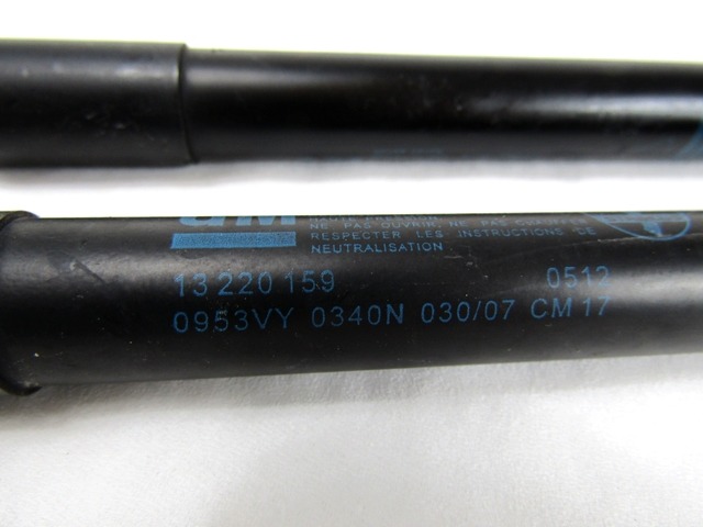 RESSORT PNEUMATIQUE, COUVERCLE COFFRE AR OEM N. 13220159 PI?CES DE VOITURE D'OCCASION OPEL ASTRA H L48,L08,L35,L67 5P/3P/SW (2004 - 2007) DIESEL D?PLACEMENT. 13 ANN?E 2007