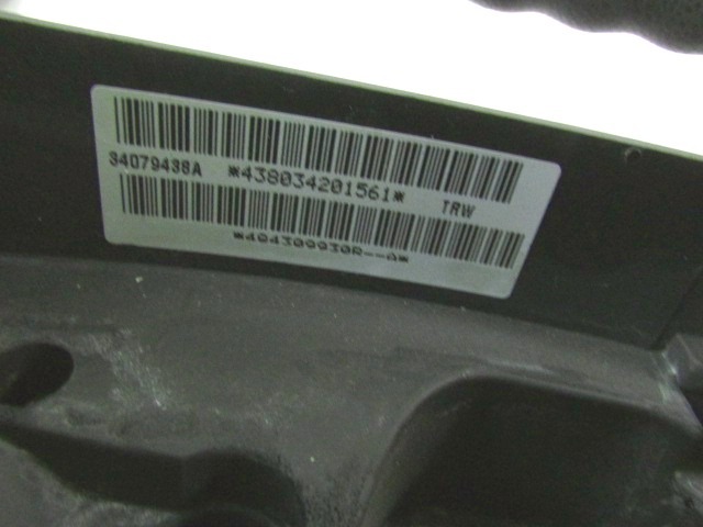 VOLANT DE DIRECTION OEM N. 34079548A PI?CES DE VOITURE D'OCCASION DACIA DUSTER (2010 - 2017) BENZINA D?PLACEMENT. 16 ANN?E 2011