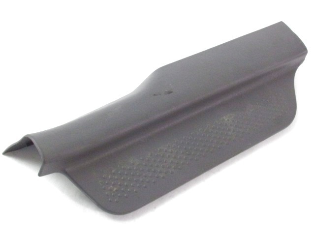 XALILLAGE LATERAL PLANCHER OEM N. B25D68740 PI?CES DE VOITURE D'OCCASION MAZDA 323F (1998 - 2002) BENZINA D?PLACEMENT. 15 ANN?E 2000