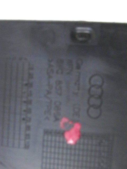 PI?CES ACCOL?E.PLANCHE BORD, PARTIE INF. OEM N. 8W0857085A PI?CES DE VOITURE D'OCCASION AUDI A4 B9 BER/SW (DAL 2015)DIESEL D?PLACEMENT. 20 ANN?E 2016