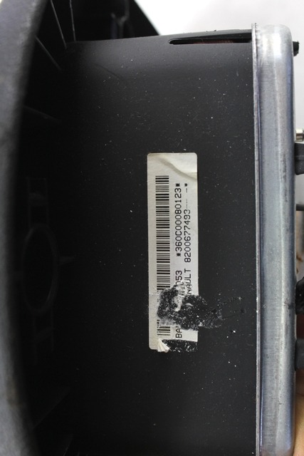 "MODULE D'AIRBAG CONDUCTEUR	 OEM N. 8200677493 PI?CES DE VOITURE D'OCCASION RENAULT CLIO (05/2009 - 2013) BENZINA/GPL D?PLACEMENT. 12 ANN?E 2010"