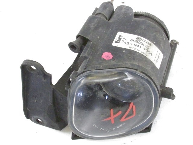 PHARES ANTI-BROUILLARD DROIT  OEM N. 4B0941700A PI?CES DE VOITURE D'OCCASION AUDI A6 C5 RESTYLING 4B 4B5 4B2 BER/SW (1997 - 2001) DIESEL D?PLACEMENT. 25 ANN?E 2000