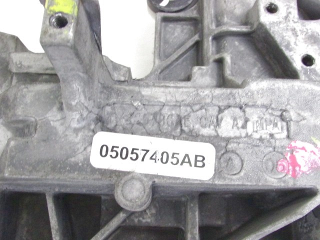 COLONNE DE DIRECTION OEM N. 05057207AF PI?CES DE VOITURE D'OCCASION CHRYSLER VOYAGER/GRAN VOYAGER RG RS MK4 (2001 - 2007) DIESEL D?PLACEMENT. 28 ANN?E 2007