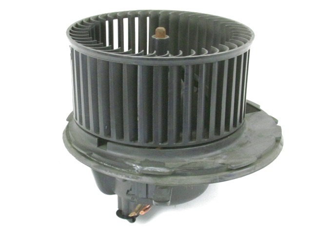 VENTILATEUR OEM N. 1K1819015 PI?CES DE VOITURE D'OCCASION VOLKSWAGEN GOLF MK5 BER/SW (02/2004-11/2008) DIESEL D?PLACEMENT. 19 ANN?E 2006