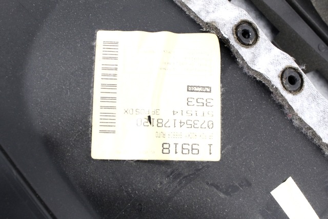 REV?TEMENT LAT?RAL ARRI?RE OEM N. 735417812 PI?CES DE VOITURE D'OCCASION FIAT GRANDE PUNTO 199 (2005 - 2012) DIESEL D?PLACEMENT. 13 ANN?E 2005