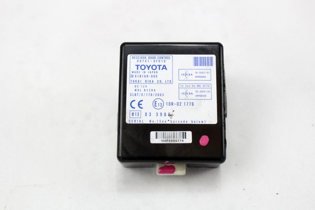 CONTR?LER LE VERROUILLAGE CENTRALIS? OEM N. 89741-0F010 PI?CES DE VOITURE D'OCCASION TOYOTA COROLLA VERSO (2004 - 2009) DIESEL D?PLACEMENT. 22 ANN?E 2009