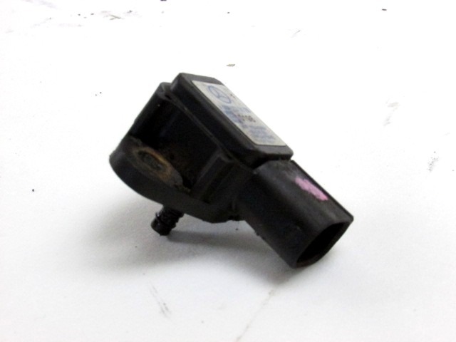 CAPTEUR DE PRESSION GAZ D'?CHAPPEMENT OEM N. A0041533128 PI?CES DE VOITURE D'OCCASION MERCEDES CLASSE E W210 BER/SW (1995 - 2003) DIESEL D?PLACEMENT. 27 ANN?E 2000