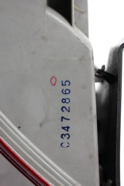 FEU ARRI?RE DROIT  OEM N. 7S71-13404-B PI?CES DE VOITURE D'OCCASION FORD MONDEO BER/SW (2007 - 8/2010) DIESEL D?PLACEMENT. 18 ANN?E 2008