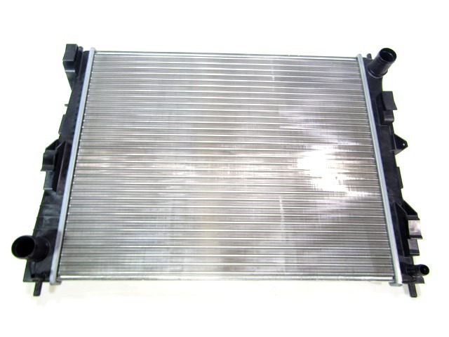 RADIATEUR OEM N. 21410AY600 PI?CES DE VOITURE D'OCCASION NISSAN MICRA K12 K12E (01/2003 - 09/2010) DIESEL D?PLACEMENT. 15 ANN?E 2003