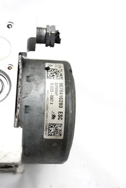 GROUPE HYDRAULIQUE DXC OEM N. 9678416280 PI?CES DE VOITURE D'OCCASION CITROEN DS3 (2009 - 2014) DIESEL D?PLACEMENT. 14 ANN?E 2011