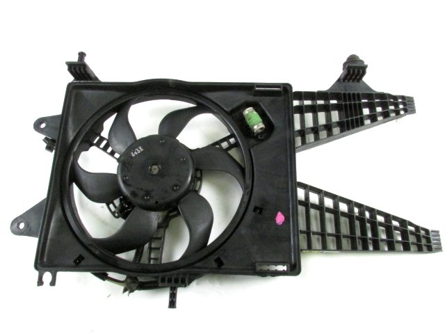 CADRE DE VENTILATEUR AVEC VENTILATEUR OEM N. 51760613 PI?CES DE VOITURE D'OCCASION FIAT PUNTO 188 MK2 R (2003 - 2011) DIESEL D?PLACEMENT. 13 ANN?E 2004