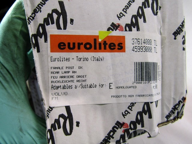 FEU ARRI?RE DROIT  OEM N. 20425720 PI?CES DE VOITURE D'OCCASION VOLVO SERIE FM (2001 - 2005)DIESEL D?PLACEMENT. 92 ANN?E 2001