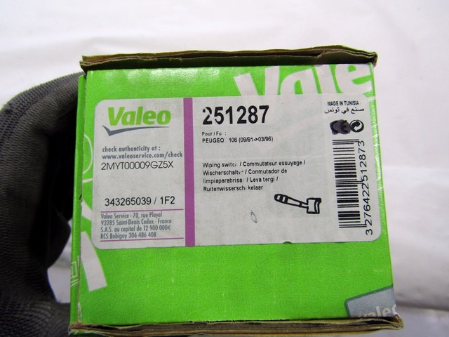 UN SEUL QUART DE TRAVAIL OEM N. 623957 PI?CES DE VOITURE D'OCCASION PEUGEOT 106 (1996 - 2004) BENZINA D?PLACEMENT. 10 ANN?E 1996