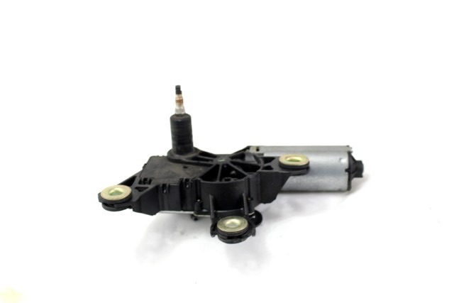 MOTEUR D'ESSUIE-GLACE ARRI?RE OEM N. 8L0955711B PI?CES DE VOITURE D'OCCASION AUDI A3 8L 8L1 3P/5P (1996 - 2000) DIESEL D?PLACEMENT. 19 ANN?E 2000