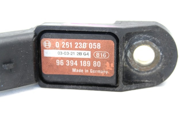 CAPTEUR DE PRESSION GAZ D'?CHAPPEMENT OEM N. 9639418980 PI?CES DE VOITURE D'OCCASION CITROEN C5 MK1 /BREAK (2000 - 2007) BENZINA D?PLACEMENT. 18 ANN?E 2003