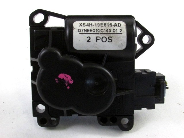 PIECES LEVIER DE REGLAGE DE CLIMATISEUR OEM N. XS4H-19E616-AD PI?CES DE VOITURE D'OCCASION FORD FOCUS BER/SW (1998-2001)DIESEL D?PLACEMENT. 18 ANN?E 2001