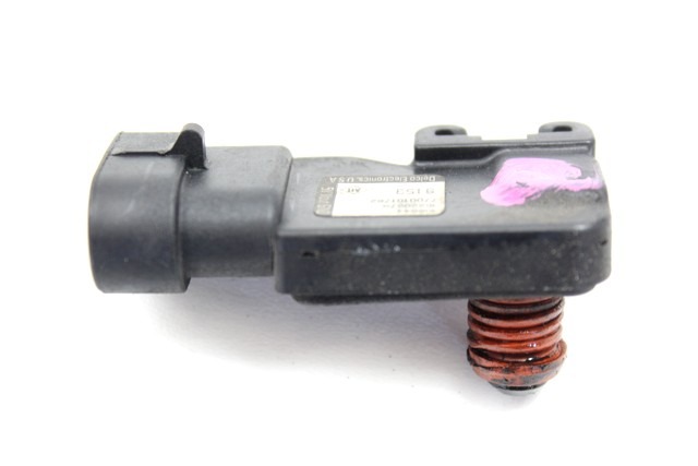 CAPTEUR DE PRESSION GAZ D'?CHAPPEMENT OEM N. 7700101762 PI?CES DE VOITURE D'OCCASION RENAULT CLIO MK2 (04/1998 - 04/2001) BENZINA D?PLACEMENT. 12 ANN?E 2000