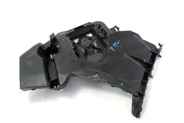 31290592 SUPPORTO PARAURTI POSTERIORE LATO DESTRO VOLVO V40 1.6 D 84KW 6M 5P (2012) RICAMBIO USATO 