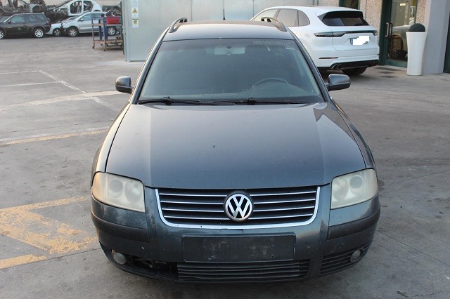 VOLKSWAGEN PASSAT SW 1.9 D 96KW 6M 5P (2003) RICAMBI IN MAGAZZINO