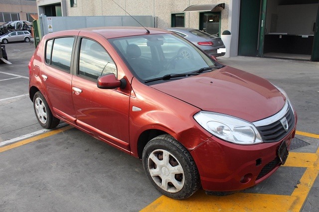 DACIA SANDERO 1.4 G 55KW 5M 5P (2009) RICAMBI IN MAGAZZINO