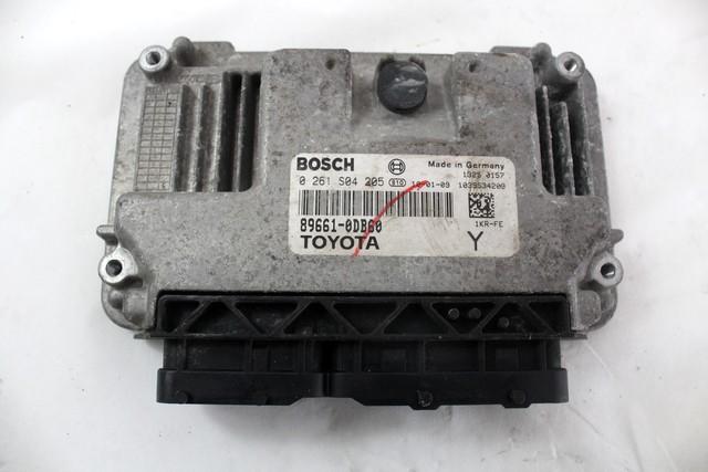 89661-0DB60 KIT ACCENSIONE AVVIAMENTO TOYOTA YARIS 1.0 B 51KW 5M 5P (2010) RICAMBIO USATO CON CENTRALINA MOTORE, BLOCCHETTI ACCENSIONE APERTURA CON CHIAVE 0261S04205 82730-0D290 89650-0D160