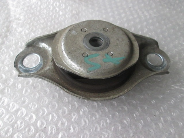 SUPPORT MOTEUR OEM N.  PI?CES DE VOITURE D'OCCASION FIAT PANDA 169 (2009 - 2011) BENZINA/METANO D?PLACEMENT. 12 ANN?E 2009