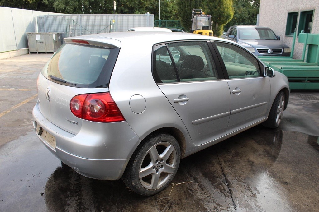 VOLKSWAGEN GOLF 5 2.0 D 103KW 6M 5P (2004) RICAMBI IN MAGAZZINO