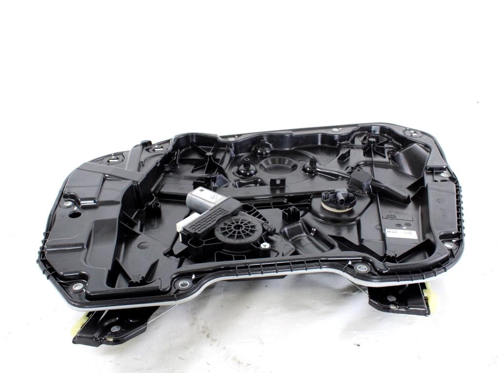 51337465248 MOTORINO MECCANISMO ALZA-VETRO ALZA-CRISTALLO PORTA ANTERIORE DESTRA BMW SERIE 1 118D F40 M SPORT 2.0 D 110KW AUT 5P (2022) RICAMBIO USATO 61355A02D62