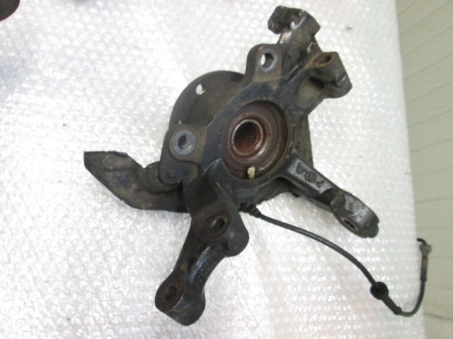 PALIER DE PIVOT GAUCHE / MOYEU DE ROUE ARRI?RE AVEC ROULEMENT AV OEM N. 51824630 PI?CES DE VOITURE D'OCCASION FIAT STILO 192 BER/SW (2001 - 2004) BENZINA D?PLACEMENT. 16 ANN?E 2002